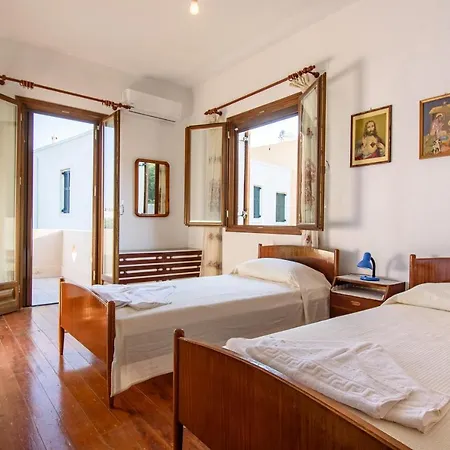 بيت للعطل Garden View House In Nisyros *