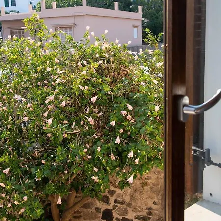 بيت للعطل Garden View House In Nisyros Mandrákion